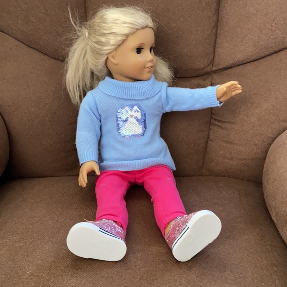 American Girl Doll Julie with Penguin Sequin Sweater Pink Pants & Sparkle shoes - Picture 10 of 11